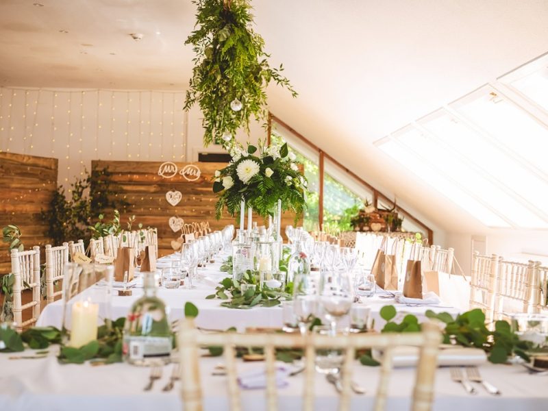 Table with floral wedding decorations